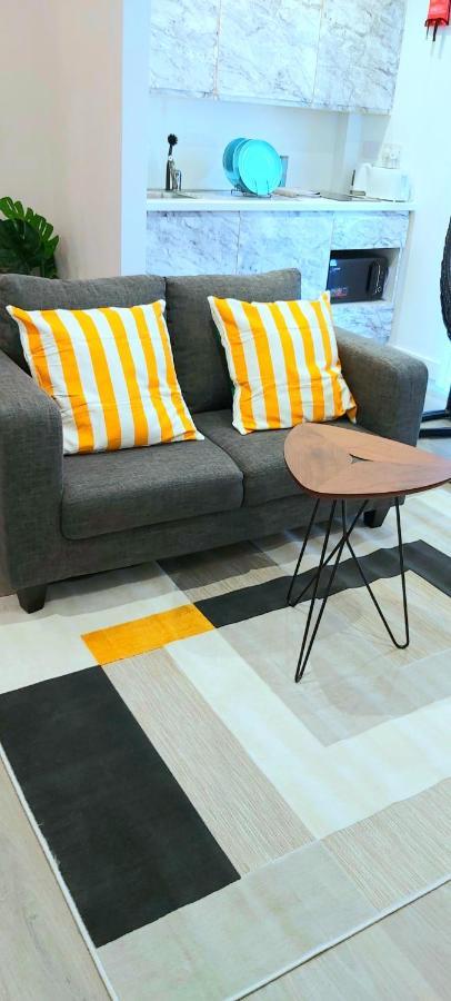 Great Studio Apartments - Netflix, Wifi, Digital Tv Sheffield Esterno foto