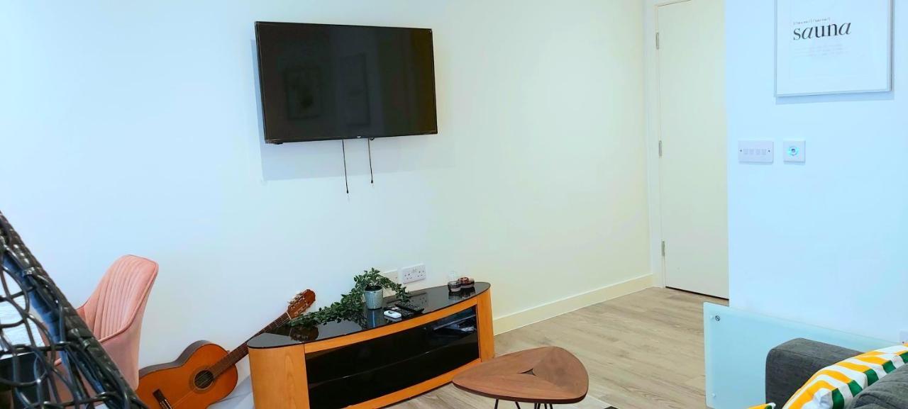 Great Studio Apartments - Netflix, Wifi, Digital Tv Sheffield Esterno foto